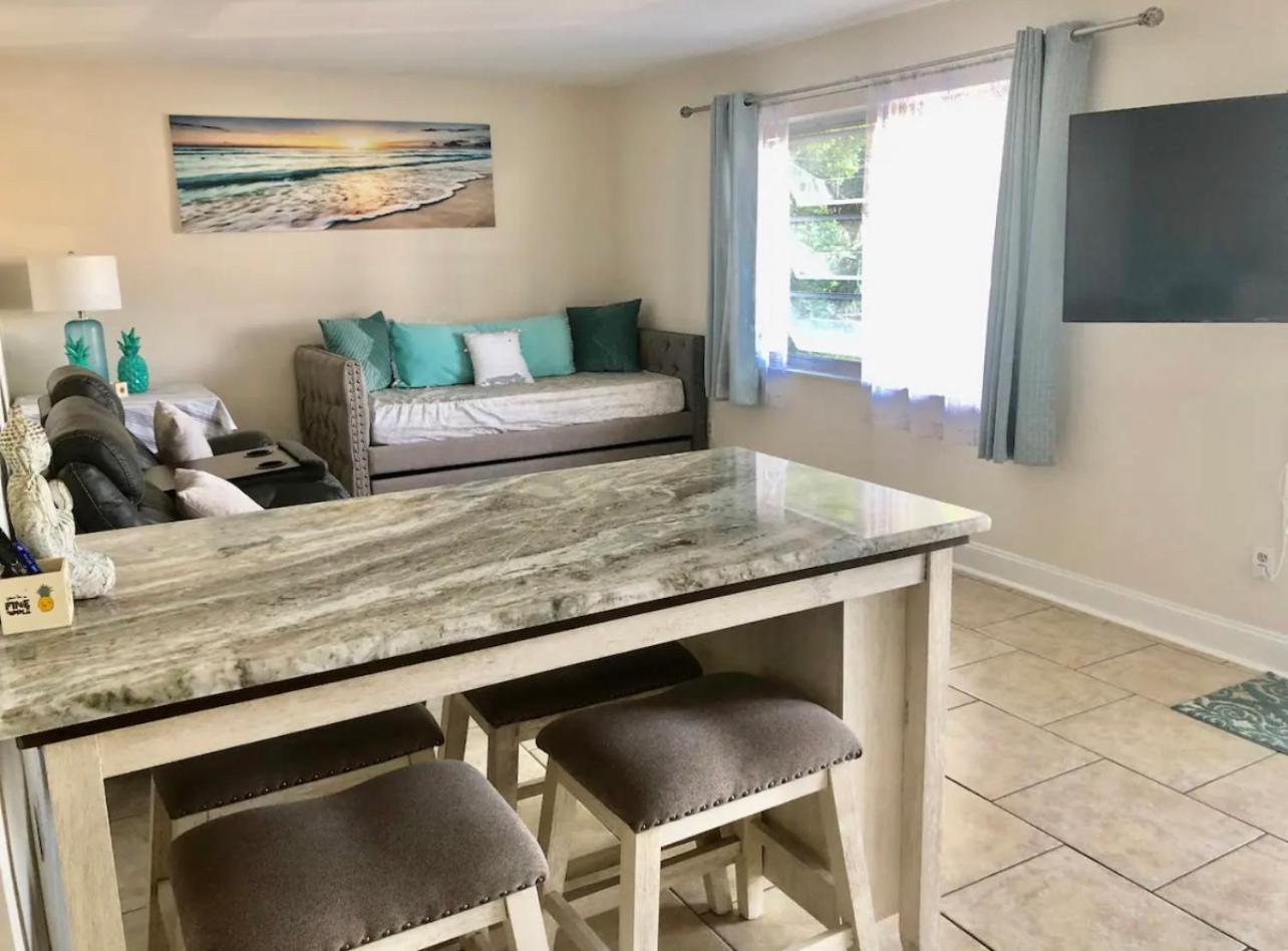 Cozy Home With One Bedroom Cape Coral Luaran gambar